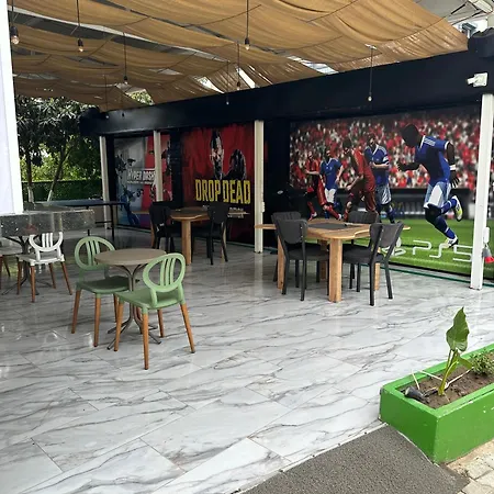 Gazde/Camere de închiriat Rad